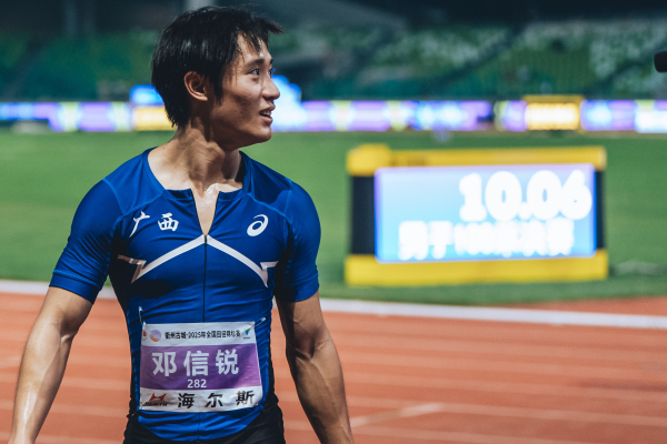 专访｜世锦赛百米单项首位00后中国飞人：慢下来，才能更快