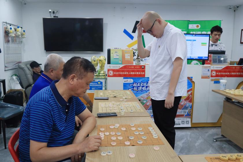 民间棋王海选收官在即！全运会象棋冠军刘奕达展开车轮对弈