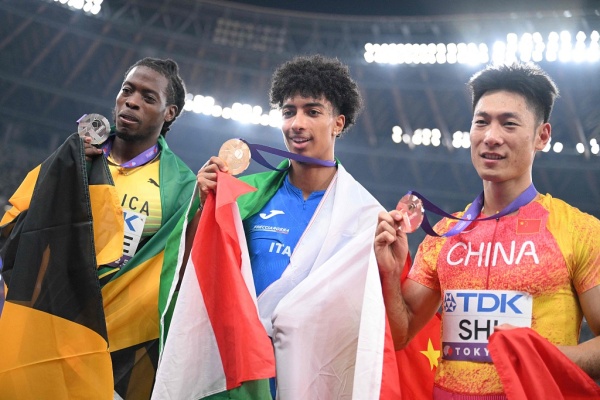 8米33！世锦赛跳远摘铜，石雨豪找回曾经一飞冲天的自己