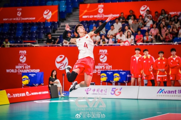 站上世锦赛前八的舞台，中国U21男排的年轻人正全力追梦
