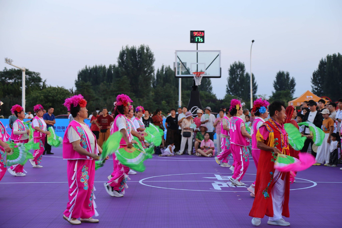 乡土锣鼓遇上篮球赛场 胶州企BA点亮全民健身夏夜